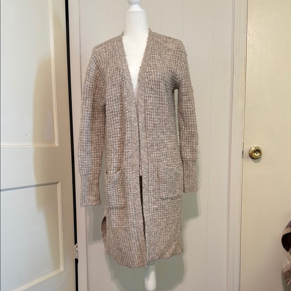 Jessica Simpson Jackets & Blazers - Jessica Simpson Tan Knit Jacket Open Front Mid-Thigh Length